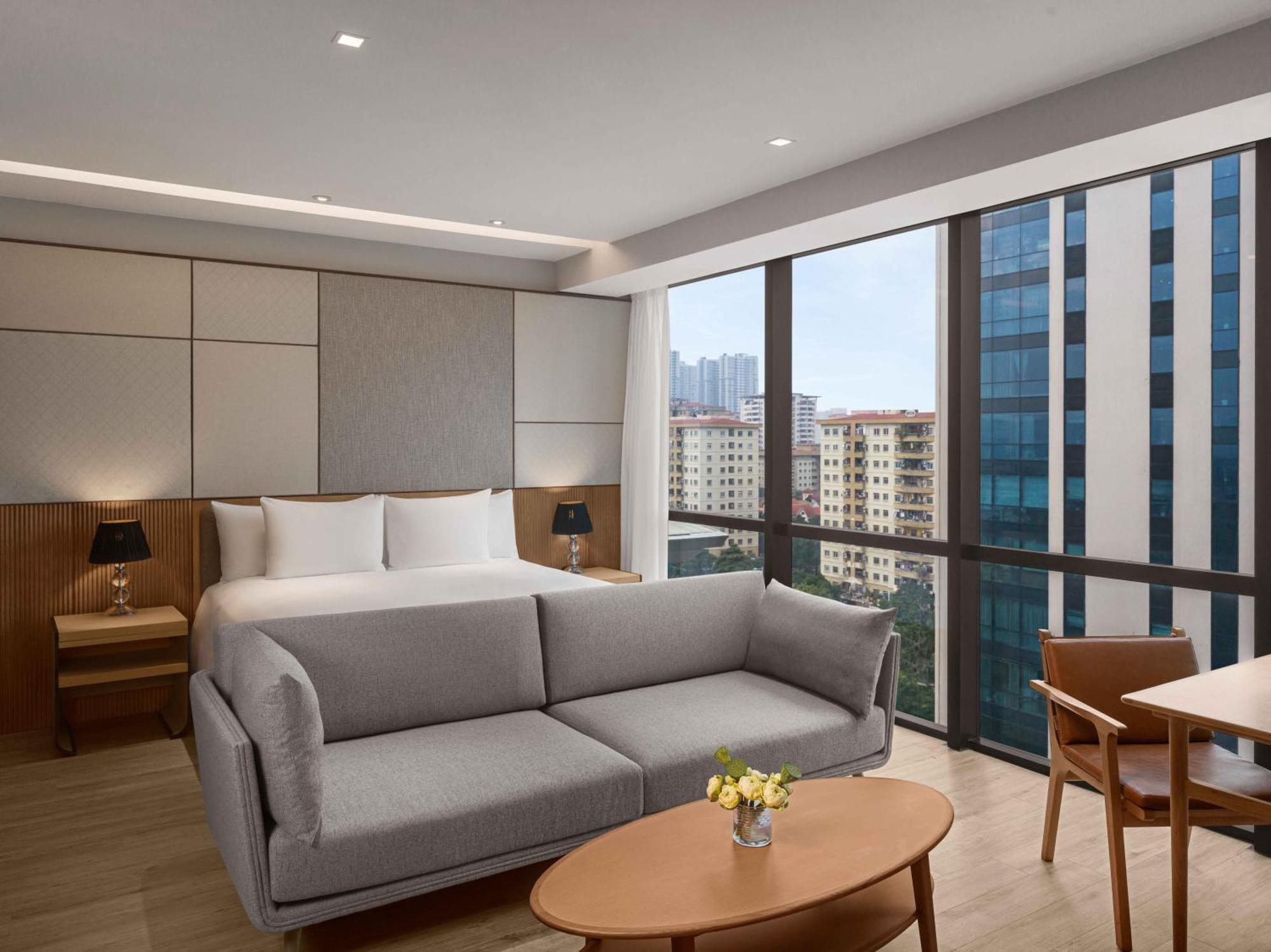 Sheraton West Hotel